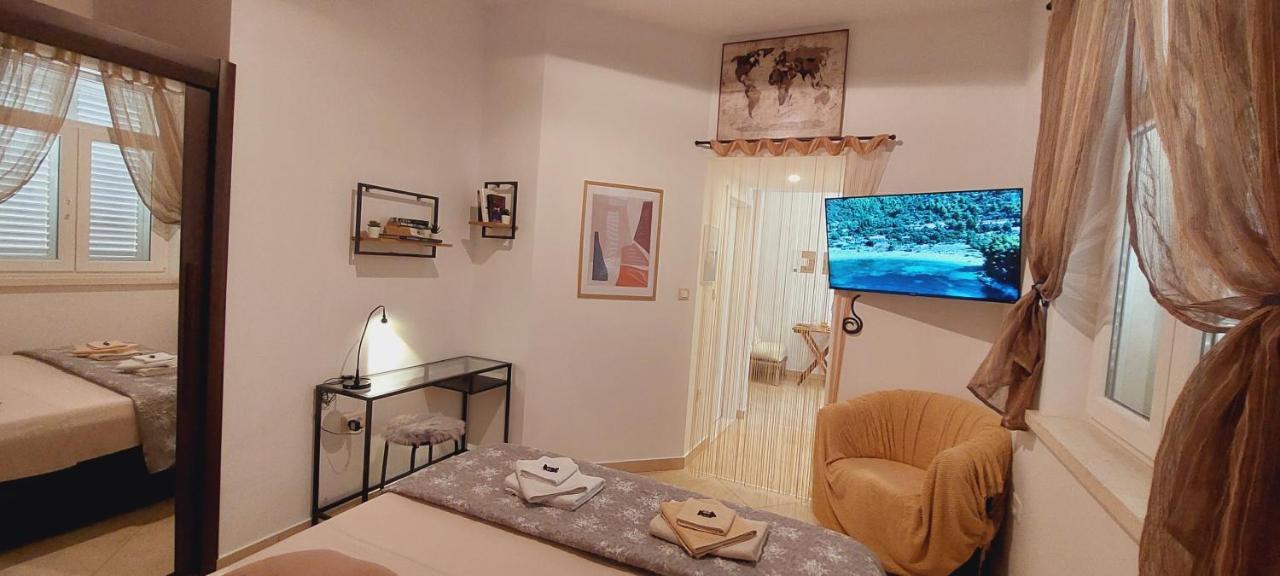 Apartments Viva Korčula Esterno foto